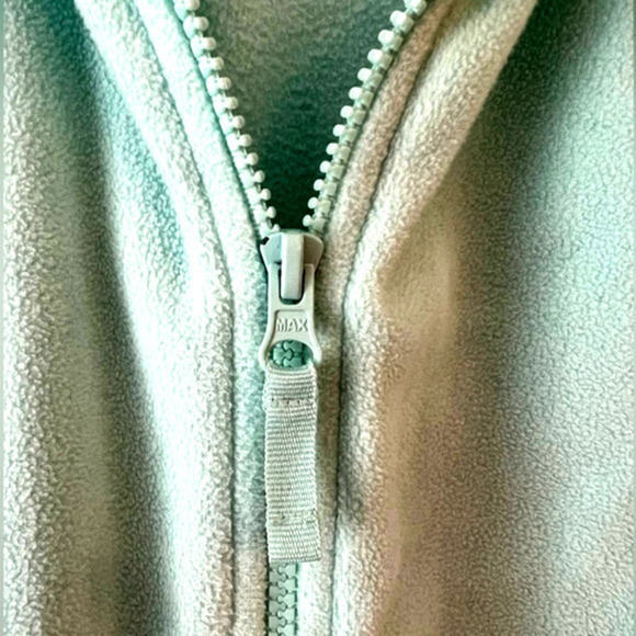 Fleece Vest - Picture 3 of 4